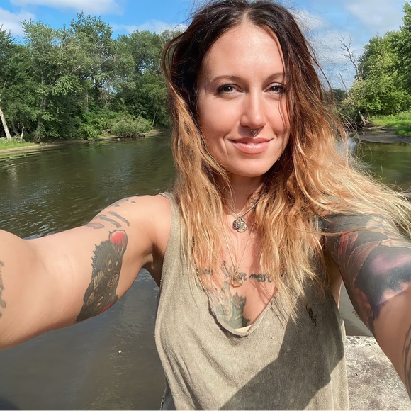 Meet your Posh Ambassador, Jayme - Picture 10 of 16